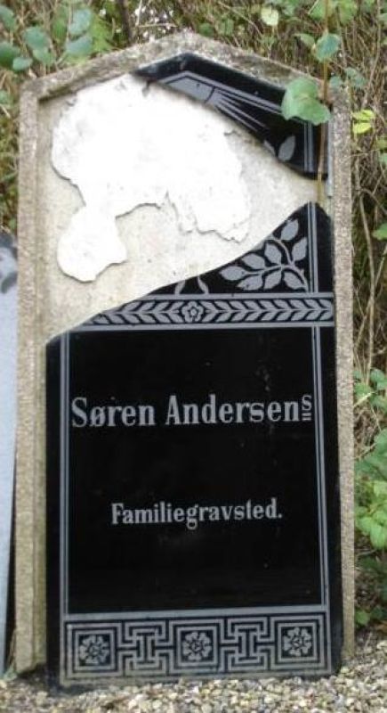 Soeren Andersens familiegravsted.jpg